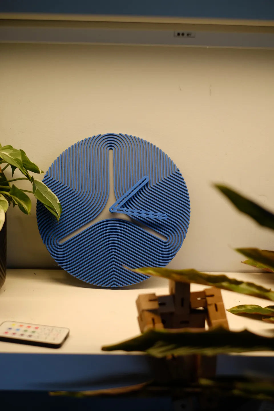 Reloj de Pared Moderno Impreso en 3D: Diseño Geométrico y Texturizado