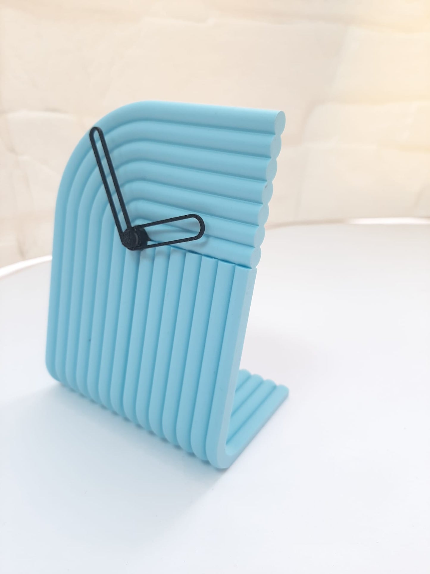 Reloj de Mesa Curvo con Textura 3D | Reloj Minimalista para Escritorio u Oficina | Varios Colores