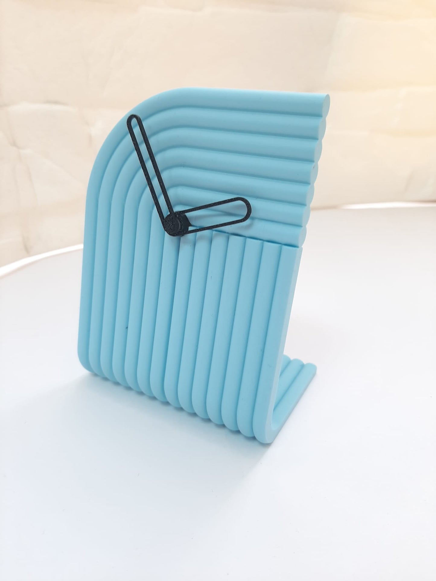 Reloj de Mesa Curvo con Textura 3D | Reloj Minimalista para Escritorio u Oficina | Varios Colores