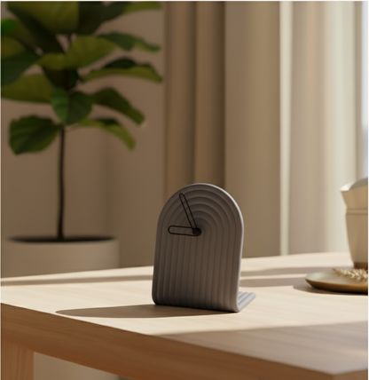 Reloj de Escritorio Estilo Bauhaus | Reloj de Arco Texturizado | Decoración Moderna y Geométrica