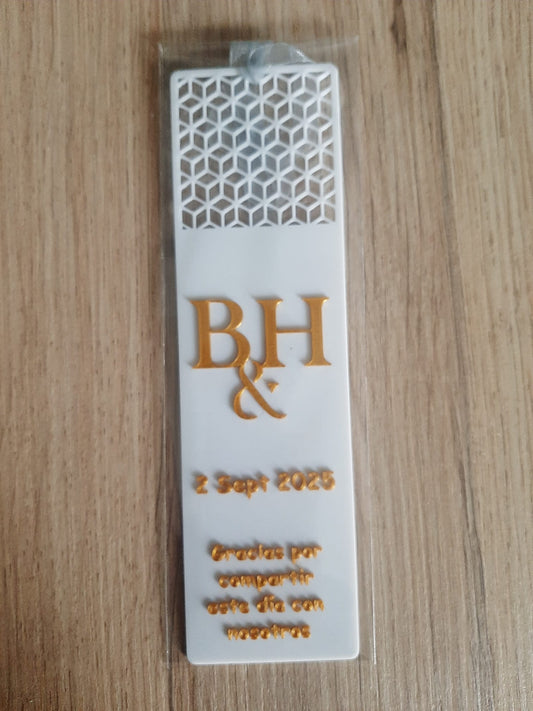 Marcapáginas personalizado perforado